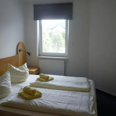 Modernes Mit Zentralheizung In Willingen, Cleaning Included